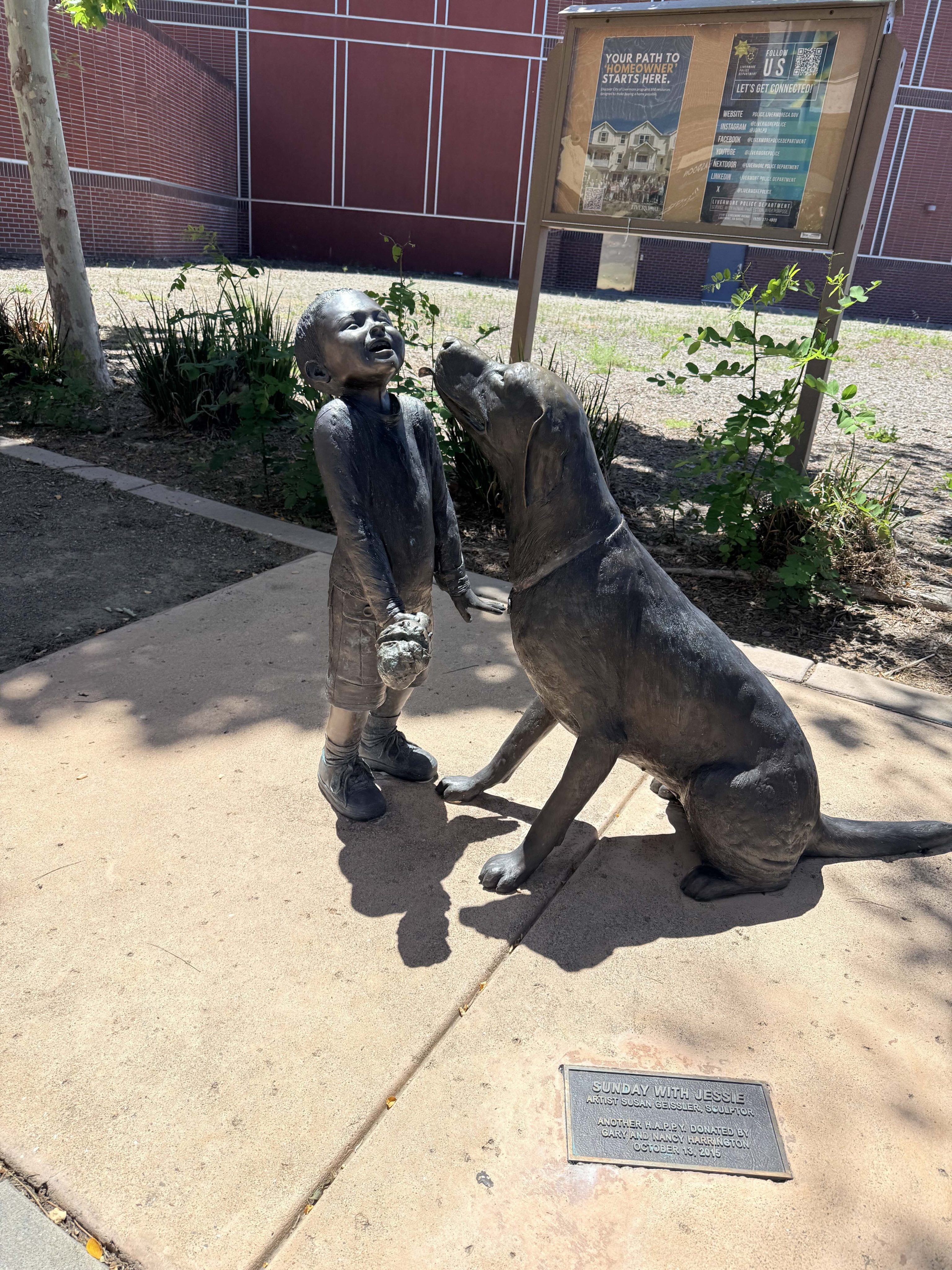 Livermore Downtown Sunday with Jessie Statue