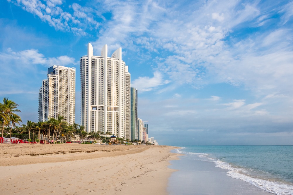 Panorama-of-Sunny-Isles-Beach-City