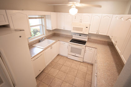 8266 Lakeside Dr, Englewood FL