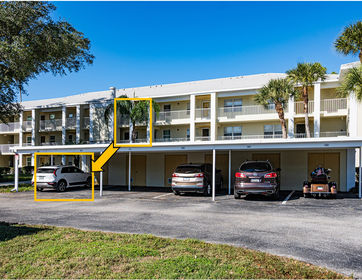 unit plus car port MARKT