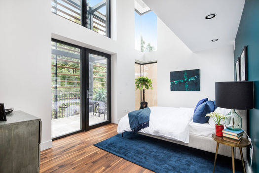 533_Leonard__BOLD-10