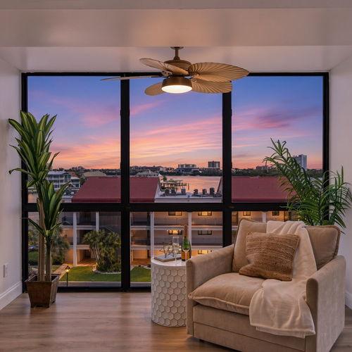 Buying a Beach Condo in Pinellas County? 5 Things You Need to Know Before Making an Offer
