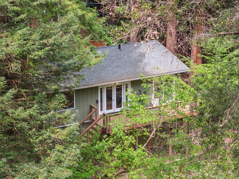 055_dji_20250407105004_0385_d_864