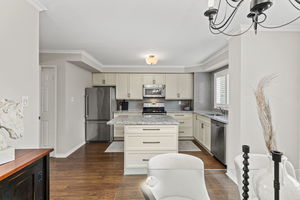 23-2051 Merchants Gate-13