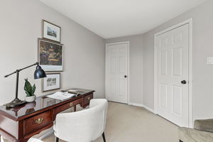 23-2051 Merchants Gate-21