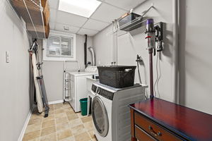 23-2051 Merchants Gate-26