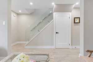 L3RycmViL2xpc3RpbmdzLzQyLzkxLzk4LzY3L3AvOTQ1MGRmY2QtY2U1My00NDc0LTk5ZjctN2VjNjZlMjU3ZWI5LmpwZw