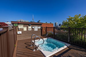 32-web-or-mls-801-king-st-w