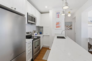6-web-or-mls-801-king-st-w