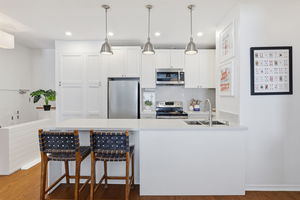 9-web-or-mls-801-king-st-w