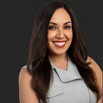 Yvonne Tovar photo