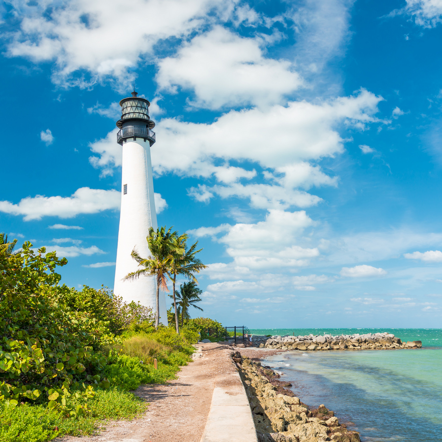 Famous,Lighthouse,At,Cape,Florida,In,The,South,End,Of