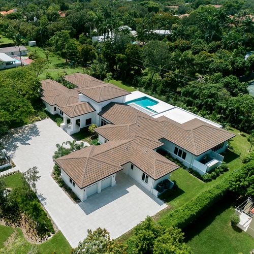 Living in Pinecrest, Miami: A Neighborhood Guide