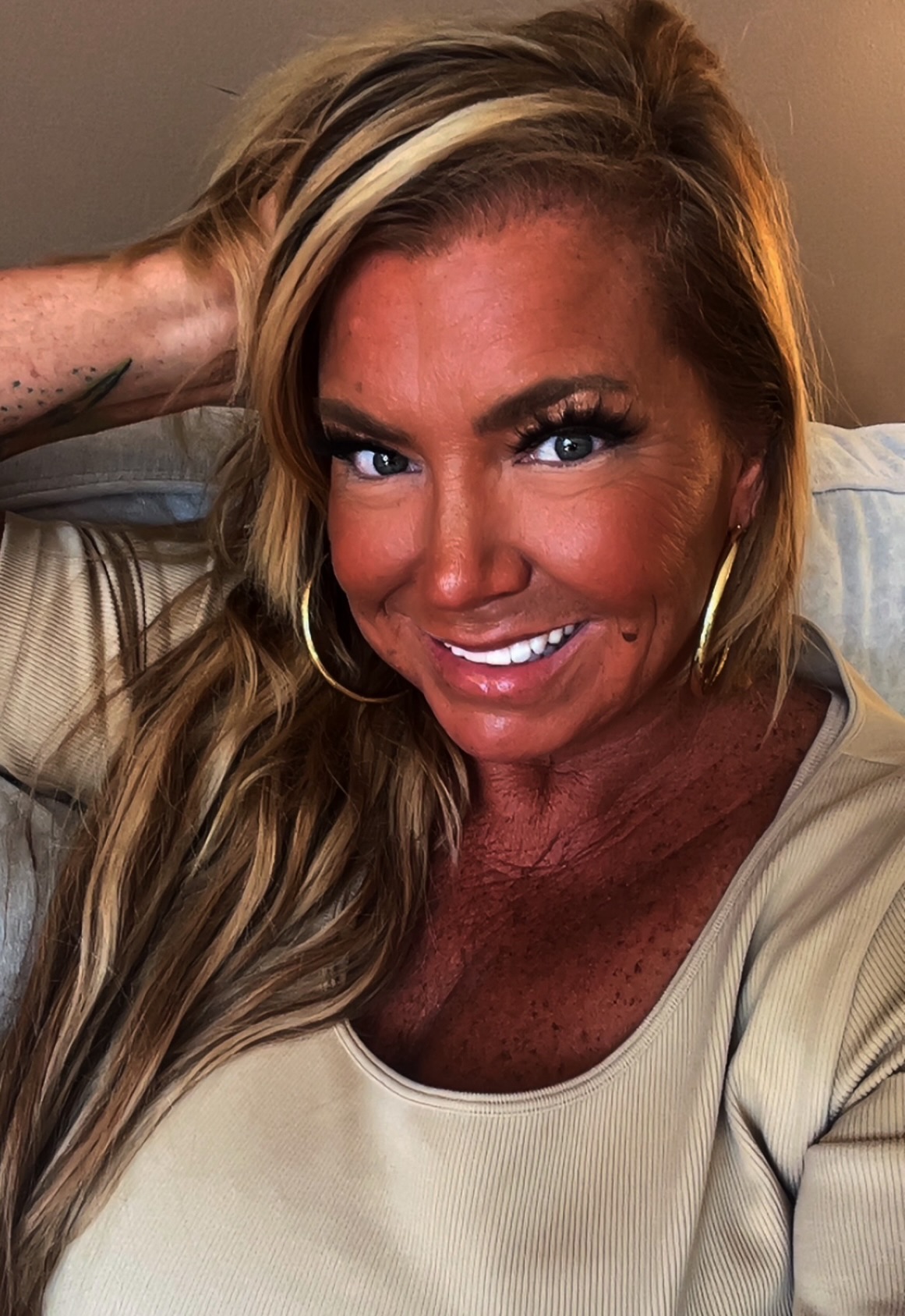 0A6621AA-7FFC-42A3-84C7-52C7A1FABAE5