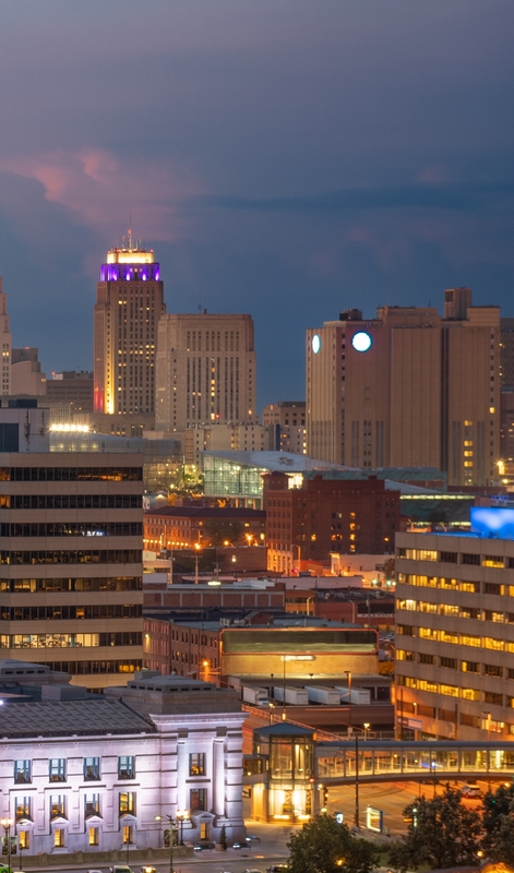 Kansas,City,,Missouri,,Usa,Downtown,Skyline,With,Union,Station,At
