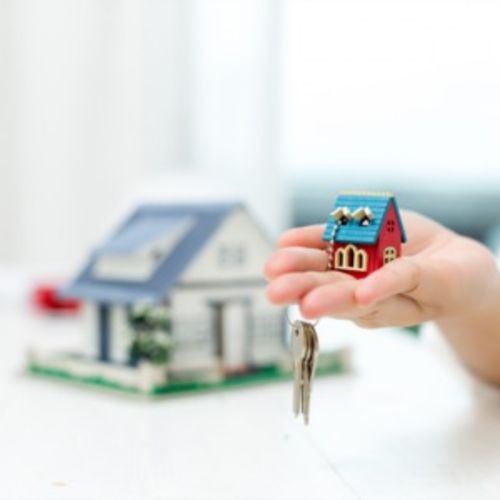 Expert Tips for Selling Your House: Maximizing Profits and Attracting the Right Buyers