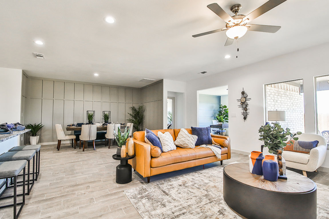 prop-realty-living-room1-lubbock