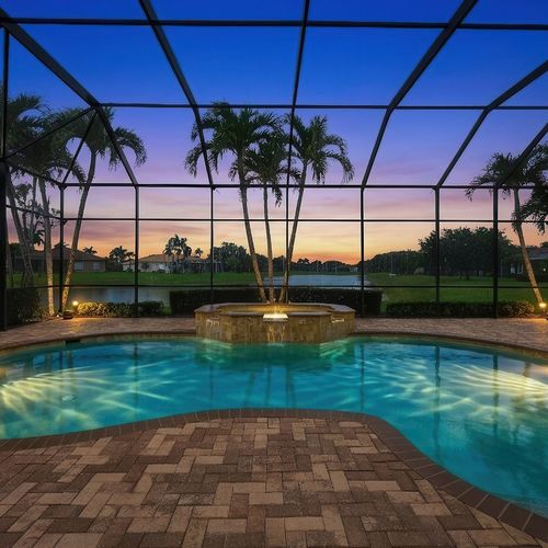 Is summer of 2026 a good time to buy in Naples, Florida?