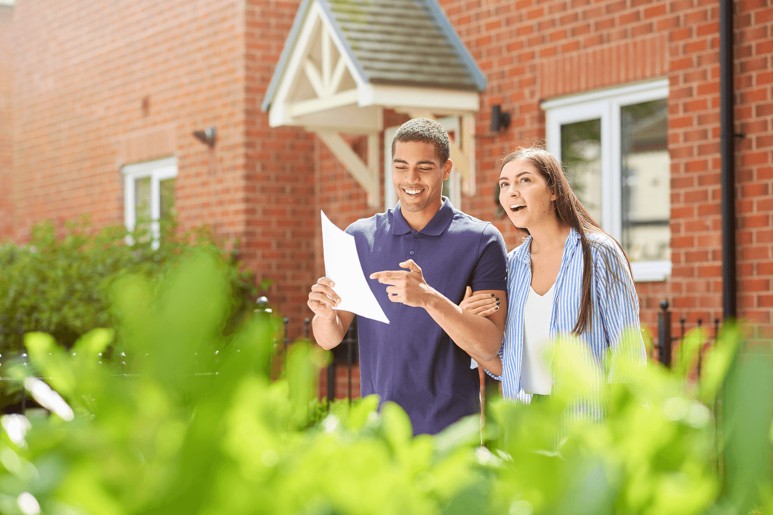 Homebuyers researching neighborhoods in San Ramon on foot
