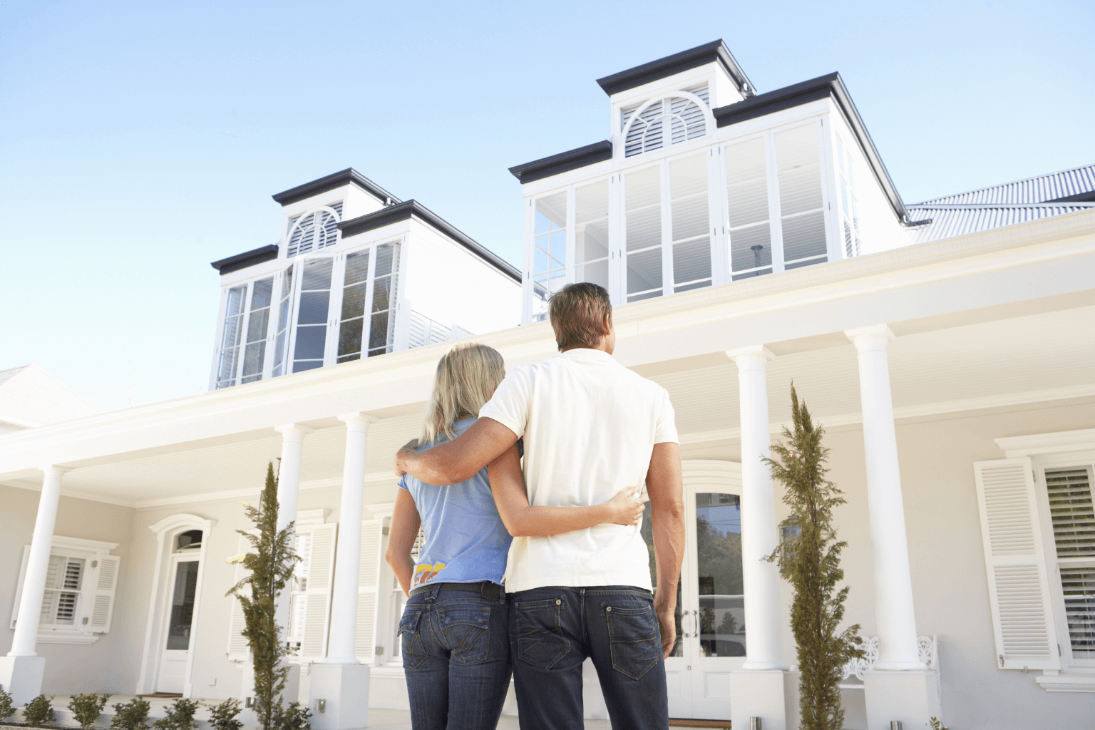 First-time homebuyer looking at a house in Pleasant Hill