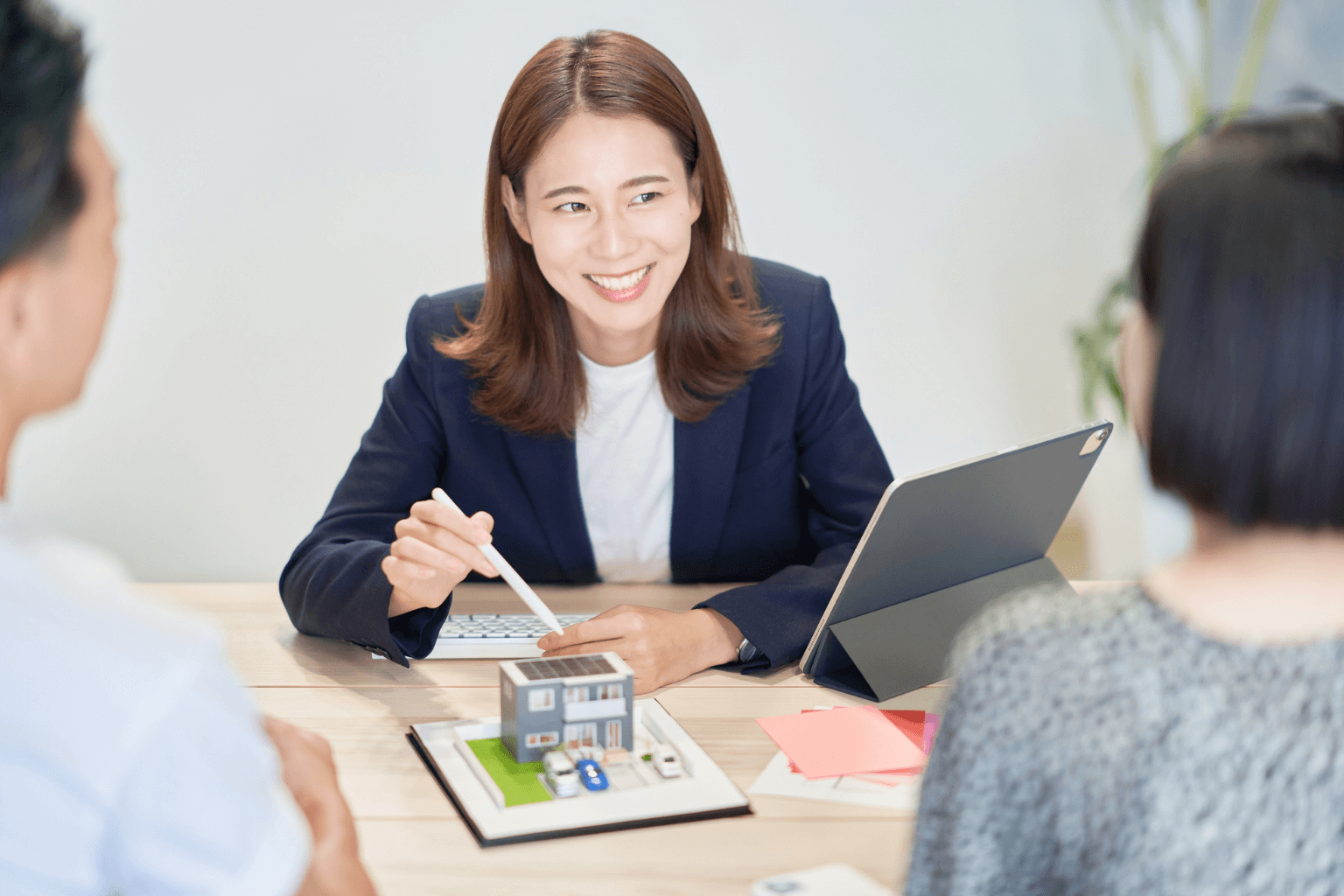 Homebuyer having a conversation with a real estate agent during the home buying process in Danville