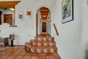 1417 Santa Cruz Road Taos NM Interior Archway