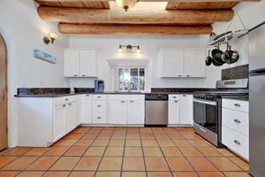 32 Valerio Road Kitchen Overview