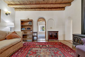 32 Valerio Road Living Room Nicho