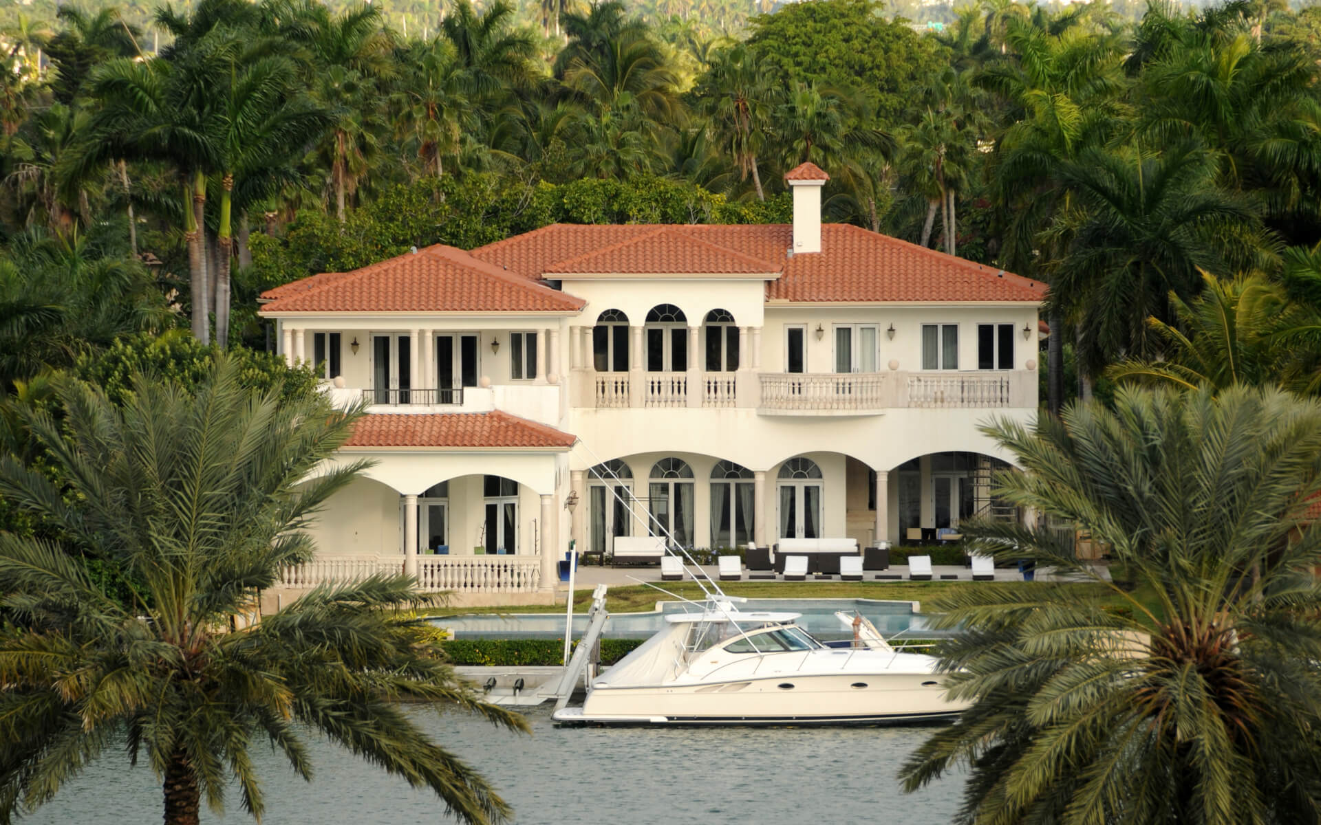 Luxurious waterfront real estate in Miami, Florida