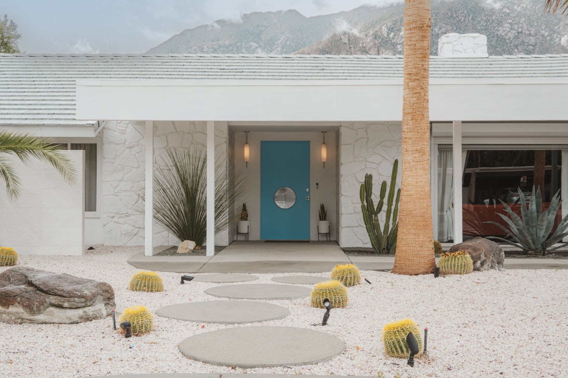 Mid-century modern residential architecture