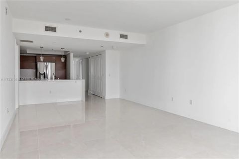 2681-N-Flamingo-Rd-6