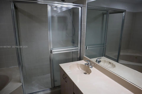 4fa982756c8fcd2b7cc3925ab951259a-uncropped_scaled_within_1536_1152