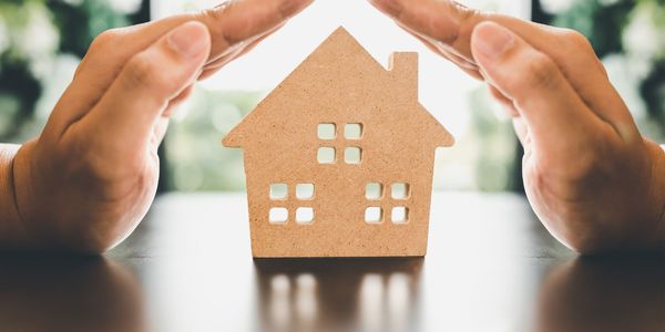 The Pros and Cons of Buying a Foreclosure