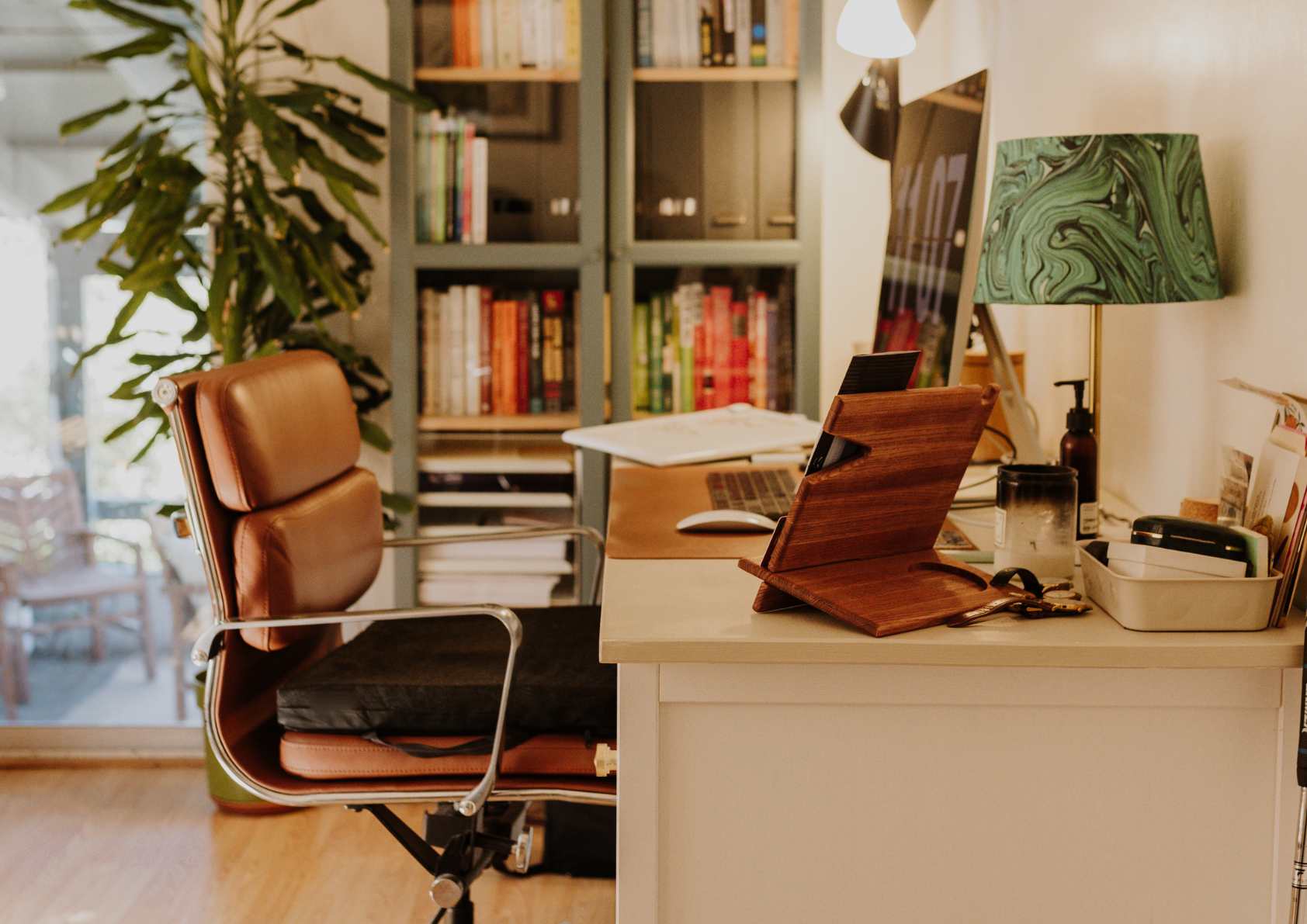home-office-earth-tones