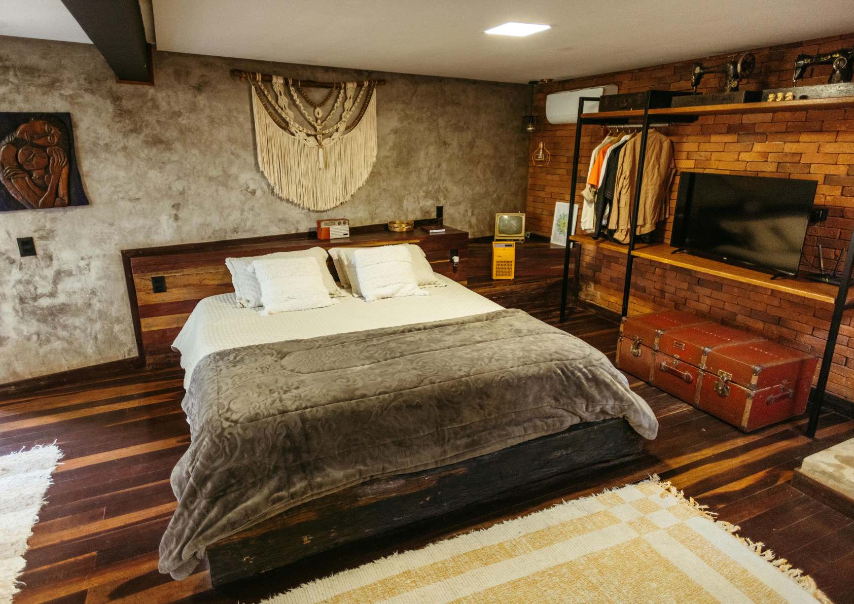 air-bnb-small-home