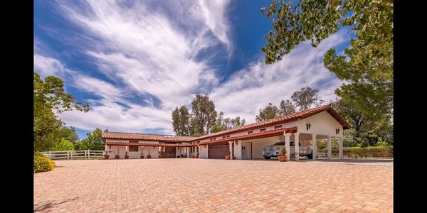 30505 Sloan Canyon Rd Castaic, CA 91384