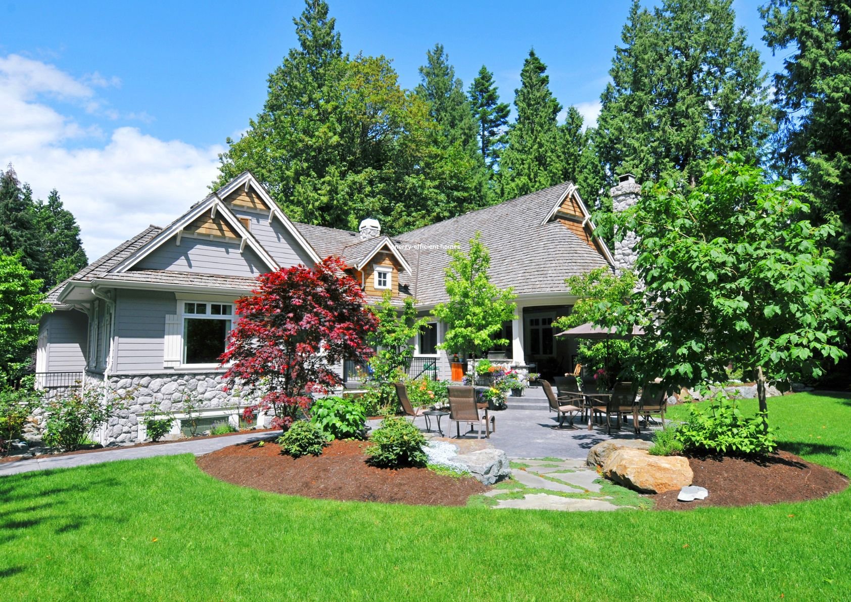 nice-curb-appeal-landscape