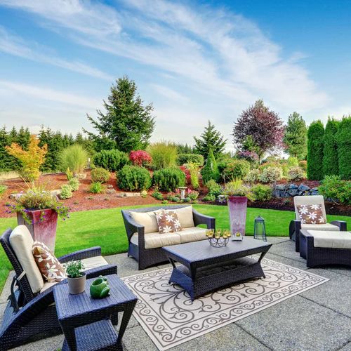 Low-Maintenance Landscaping Ideas That Look Great All Season