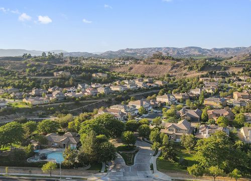 Moorpark, CA - YupSOLD