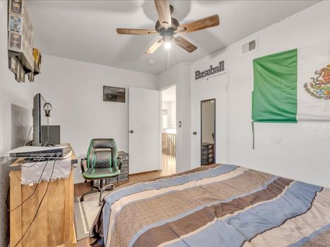 714 Appleton Rd. Simi Valley CA 93065 (28)