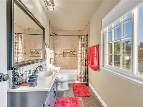 714 Appleton Rd. Simi Valley CA 93065 (31)