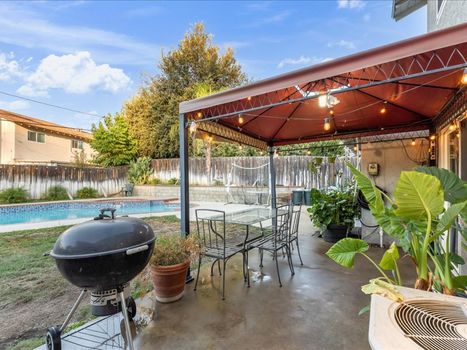 714 Appleton Rd. Simi Valley CA 93065 (33)