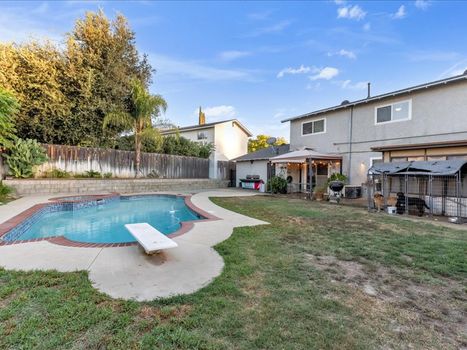 714 Appleton Rd. Simi Valley CA 93065 (34)