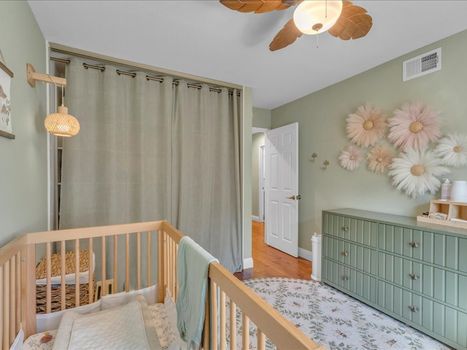 4566 N. Canyonlands Rd. Moorpark, CA 93021 (22)