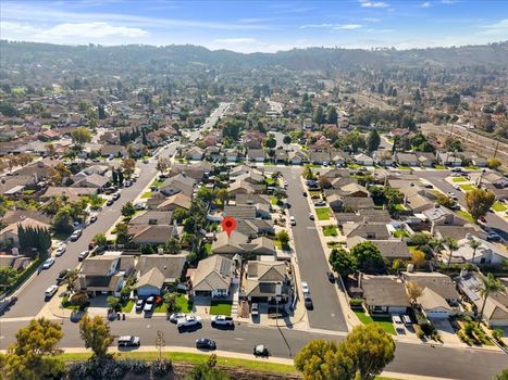 4566 N. Canyonlands Rd. Moorpark, CA 93021 (47)