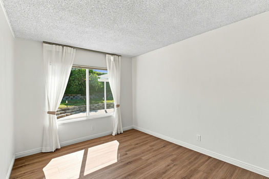 2354 Collier Ct. Simi Valley CA 93065 (16)