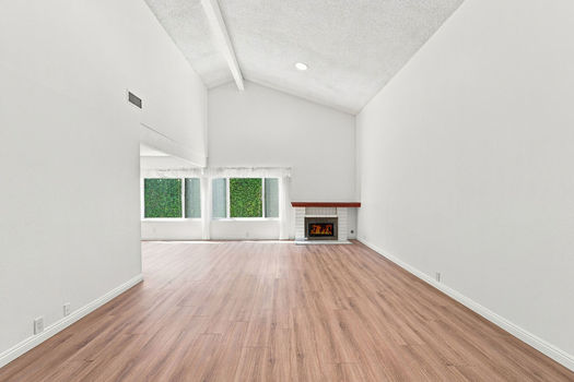 2354 Collier Ct. Simi Valley CA 93065 (3)