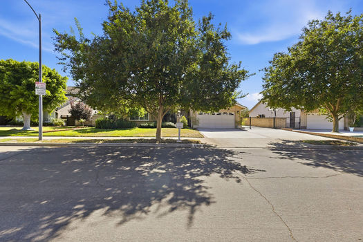 15444 Marilla St, North Hills CA 91343 (37)