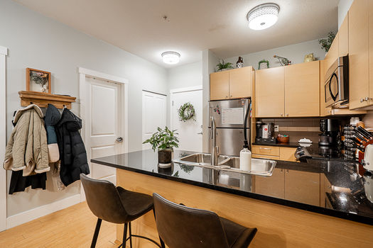 Unit 107 6500 194 Street Surrey-16