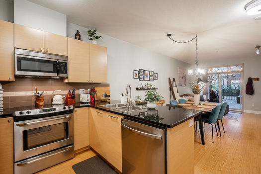 Unit 107 6500 194 Street Surrey-18
